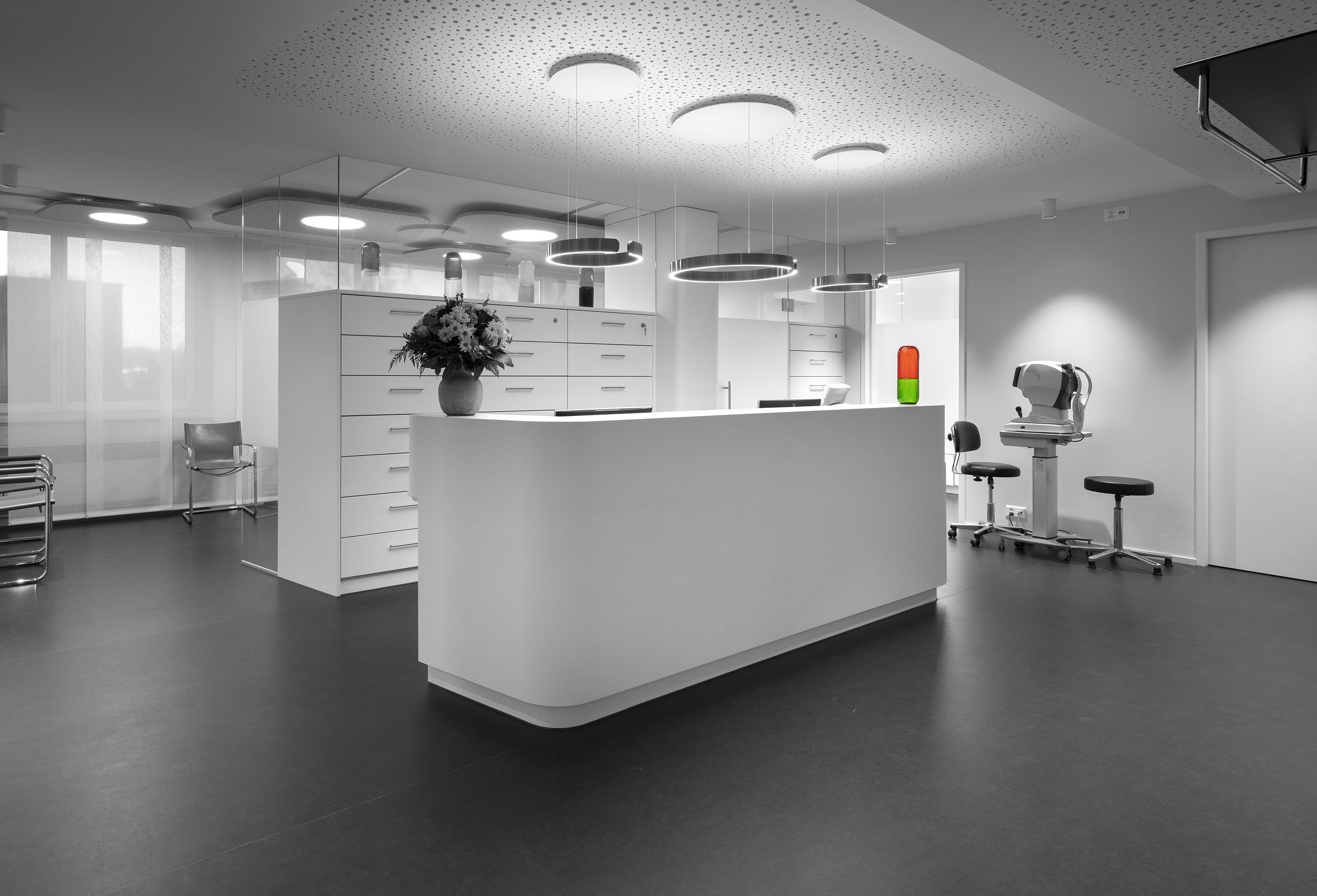 Empfang (schwarzweiss)